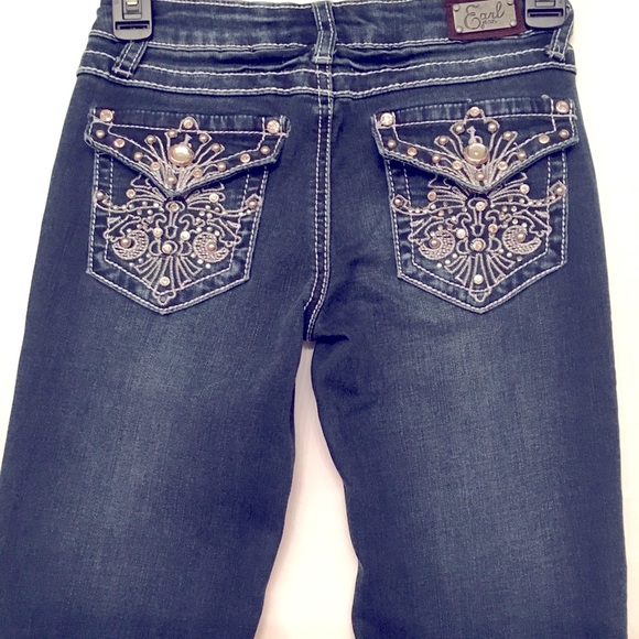 Earl Dark Blue decorated Jeans. Boot leg, sz 0🎊Host Pick🎊. Beautiful pockets. - Picture 4 of 8